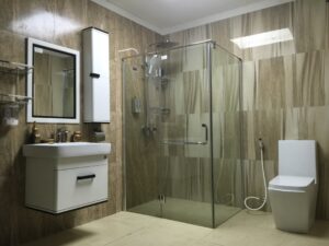 Pabrikasi & Instalasi Kaca Shower Mojokerto – KacaTempered.co.id